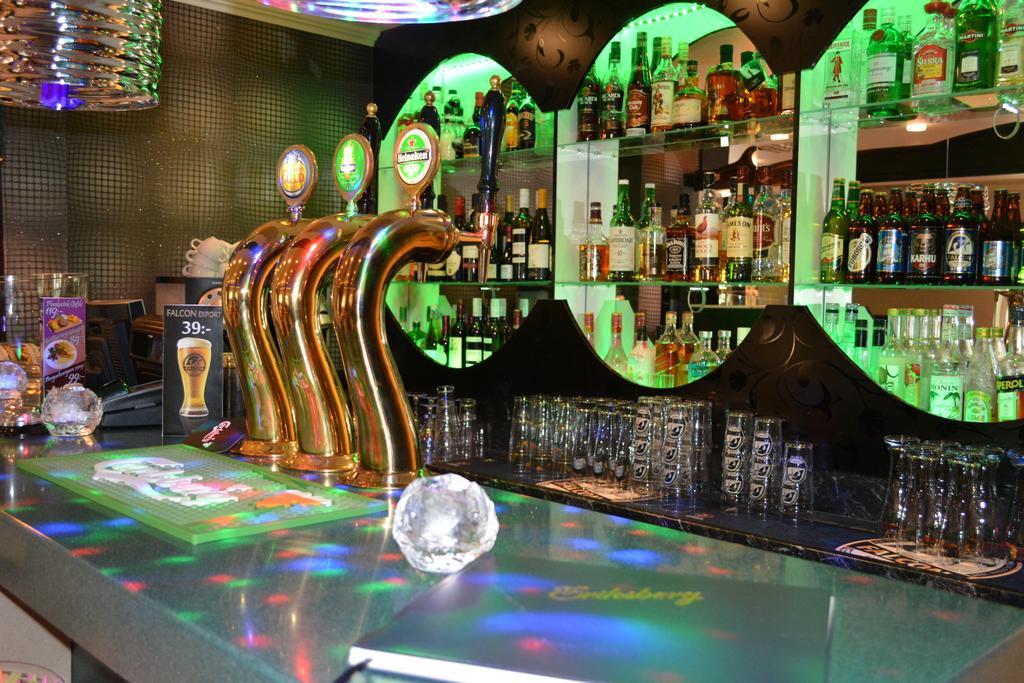 Hotell Sjoevillan Upplands-Väsby エクステリア 写真