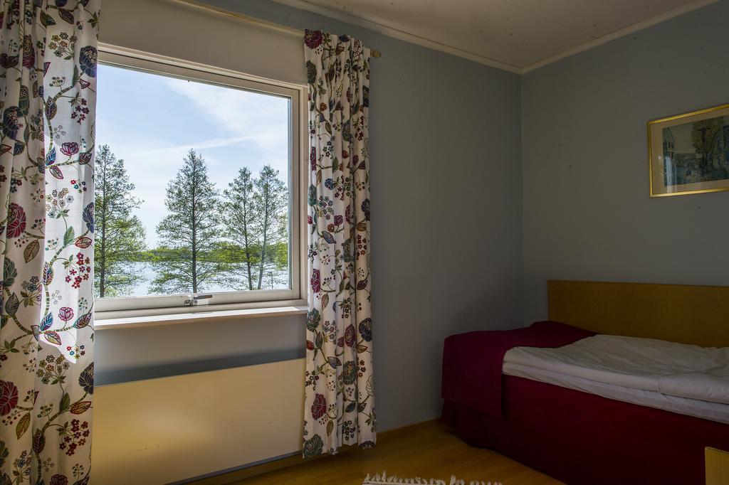 Hotell Sjoevillan Upplands-Väsby エクステリア 写真