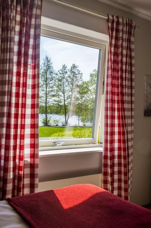 Hotell Sjoevillan Upplands-Väsby エクステリア 写真