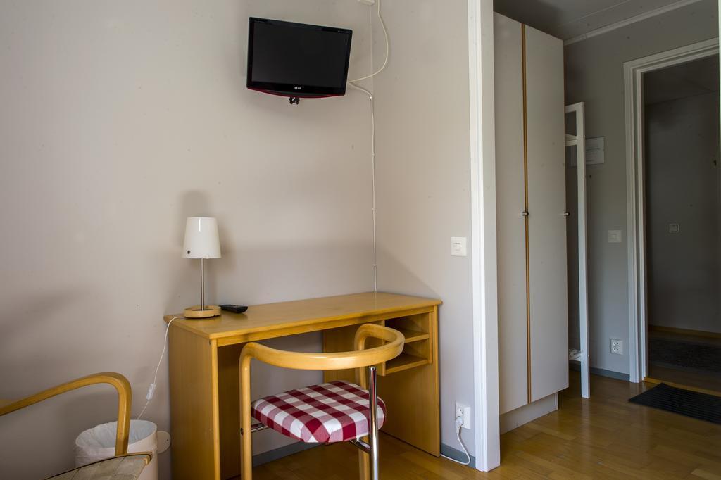 Hotell Sjoevillan Upplands-Väsby エクステリア 写真