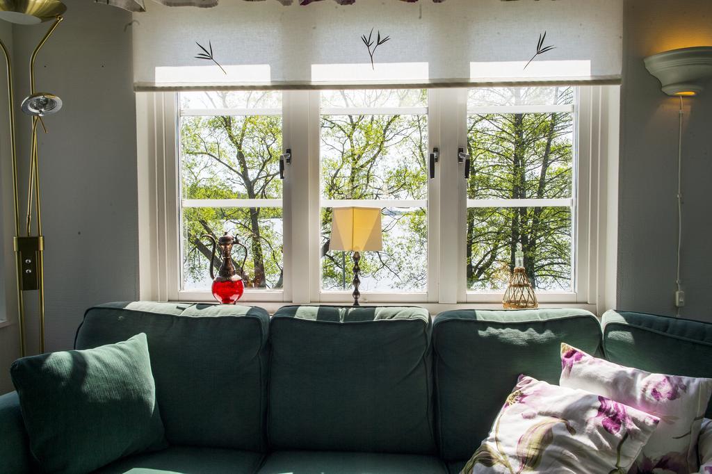 Hotell Sjoevillan Upplands-Väsby エクステリア 写真