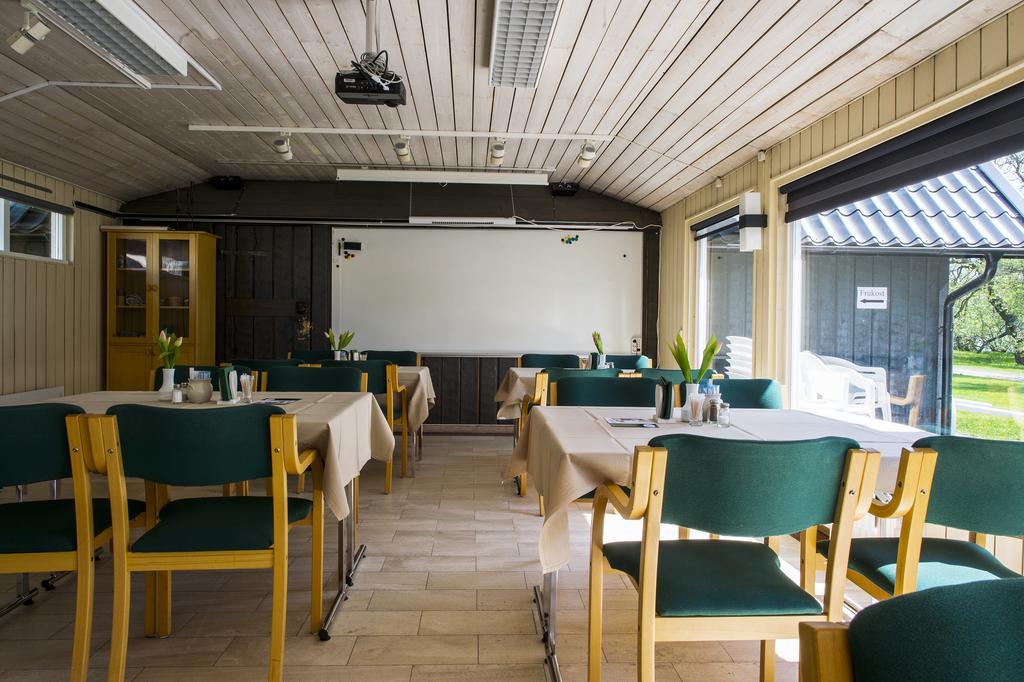 Hotell Sjoevillan Upplands-Väsby エクステリア 写真