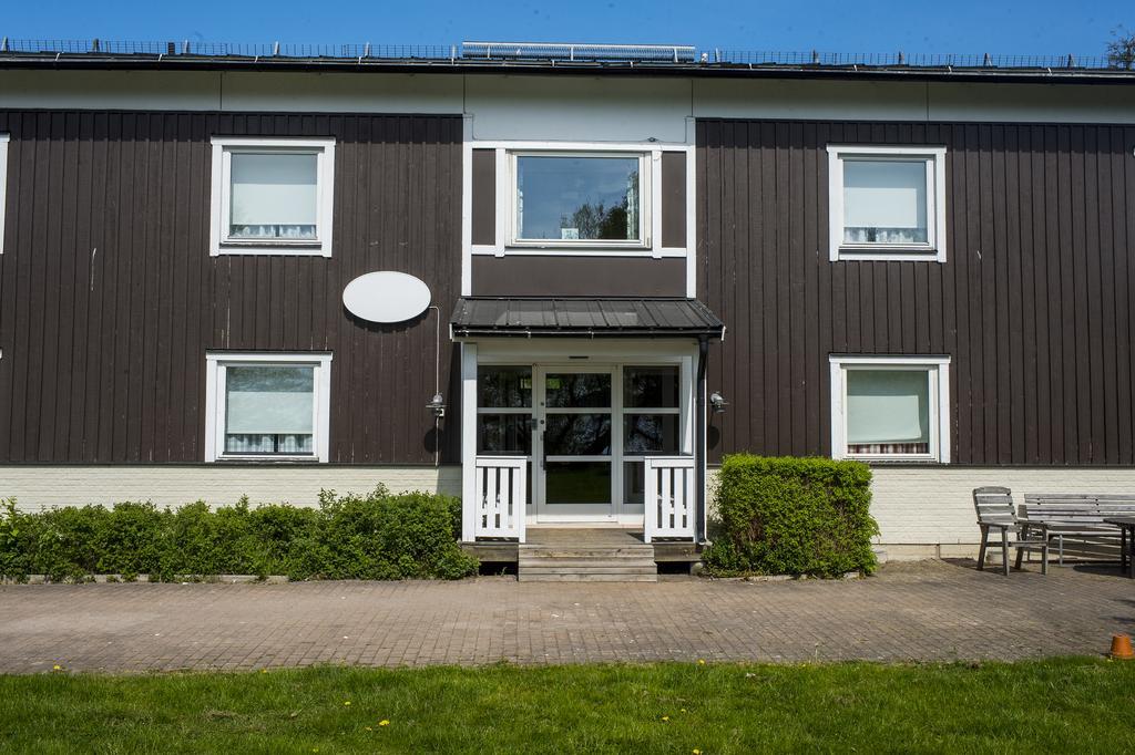 Hotell Sjoevillan Upplands-Väsby エクステリア 写真