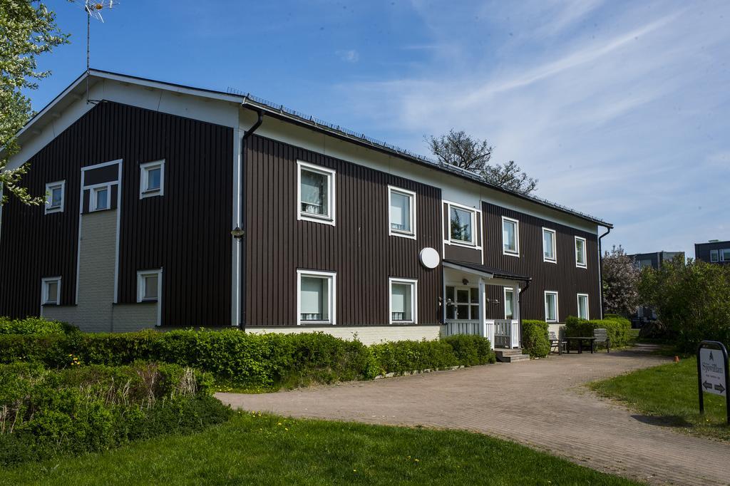 Hotell Sjoevillan Upplands-Väsby エクステリア 写真