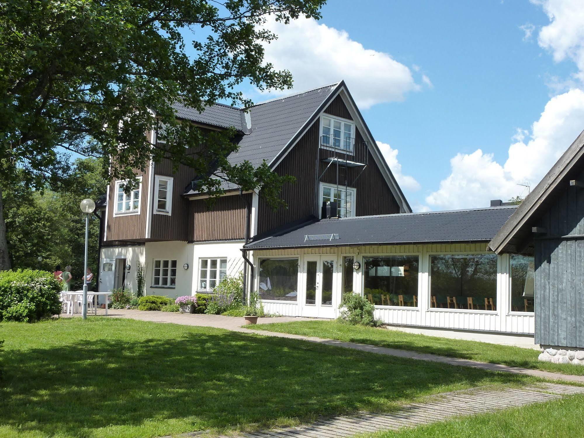 Hotell Sjoevillan Upplands-Väsby エクステリア 写真